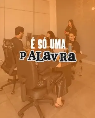 Equipe trabalhando no escritório da agência